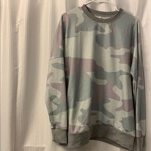 Camo lightweight sweatshirt